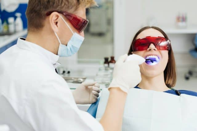 Home Remedies vs Professional Dental Care for Relief Bicester